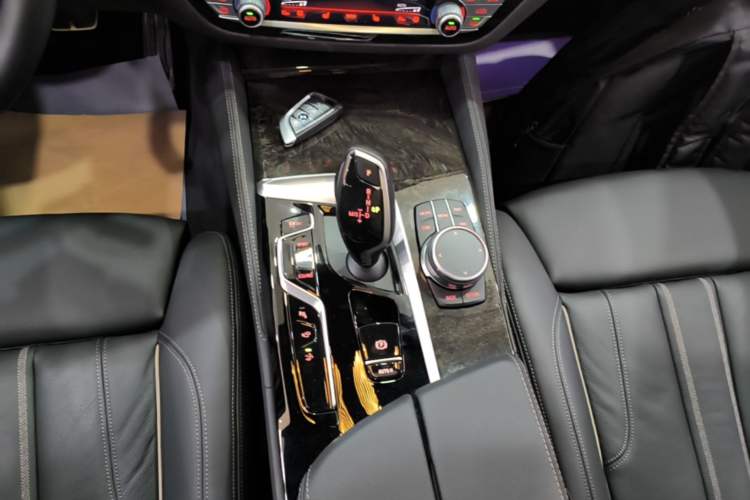 Used BMW 6 Series GT 2022 630i M Sport Package Gear Lever