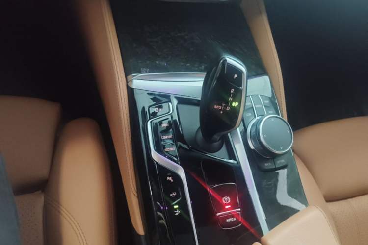 Used BMW 6 Series GT 2022 630i M Sport Package Gear Lever