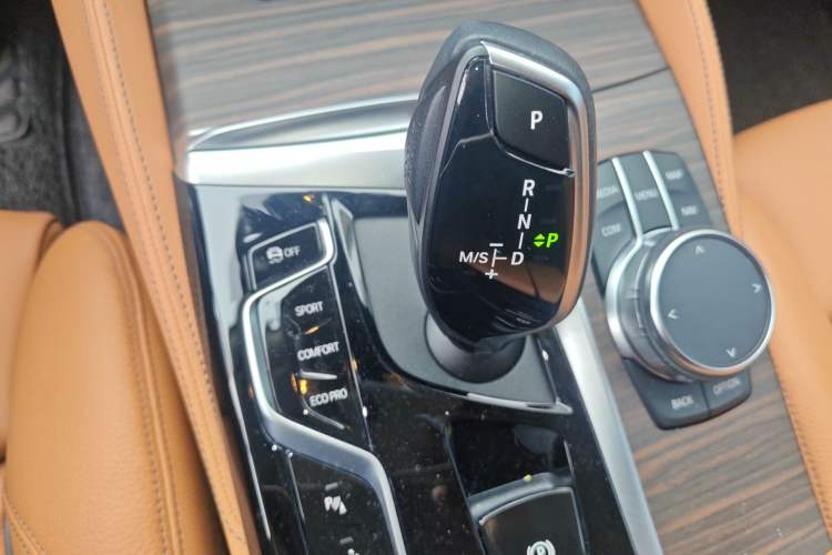 Used BMW 6 Series GT 2022 630i M Sport Package Gear Lever