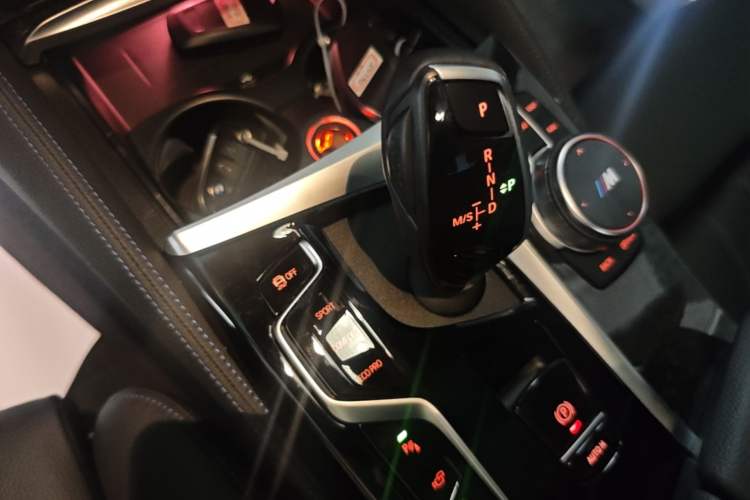 Used BMW 6 Series GT 2022 630i M Sport Package Gear Lever