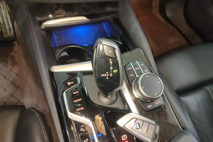 Used BMW 6 Series GT 2022 630i M Sport Package Gear Lever