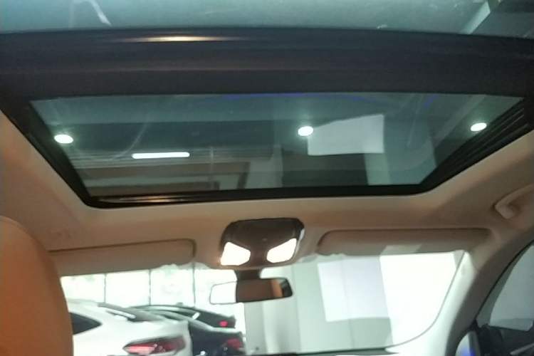 Used BMW 6 Series GT 2022 630i Luxury Design Package Headliner