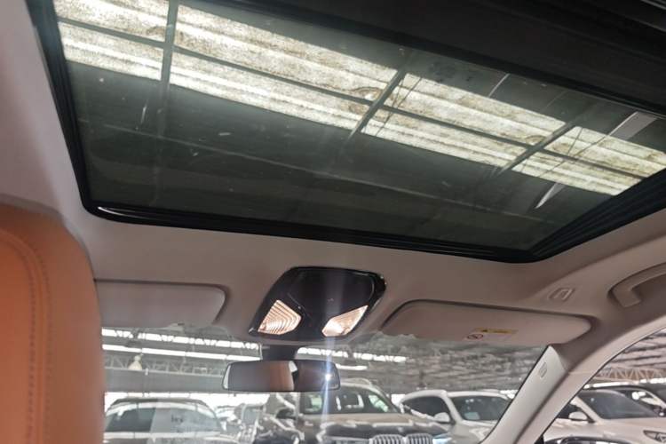 Used BMW 6 Series GT 2022 630i Luxury Design Package Headliner