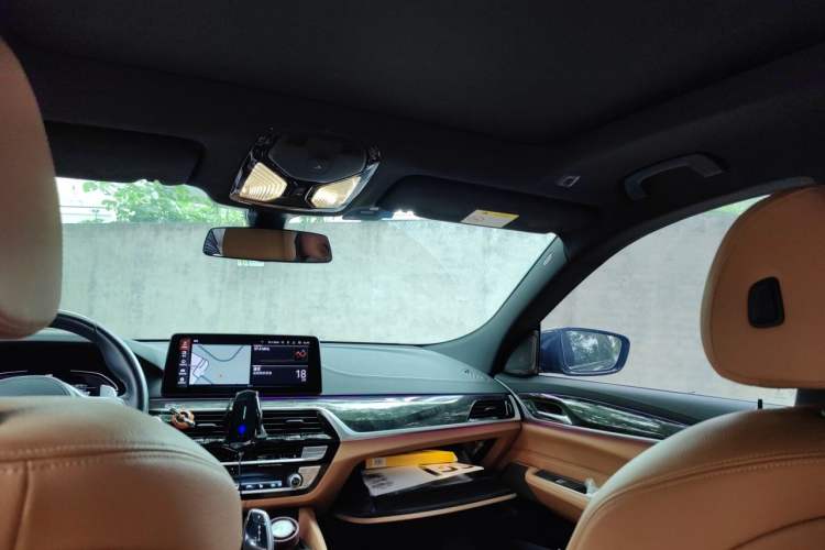 Used BMW 6 Series GT 2022 630i M Sport Package Headliner