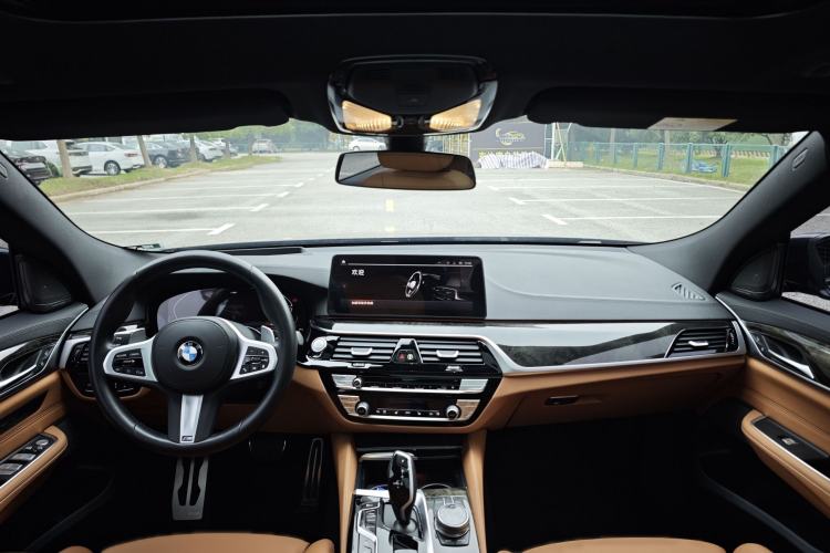 Used BMW 6 Series GT 2022 630i M Sport Package Interior 1