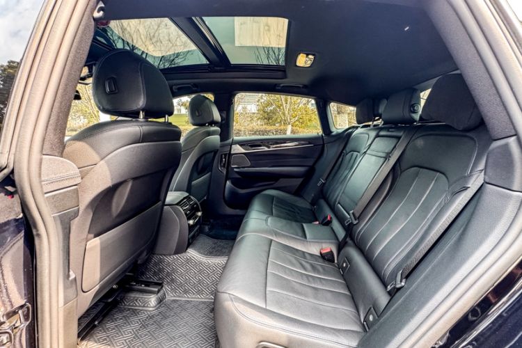 Used BMW 6 Series GT 2022 630i M Sport Package Interior 2
