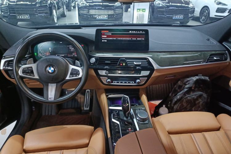 Used BMW 6 Series GT 2022 630i M Sport Package Interior 2