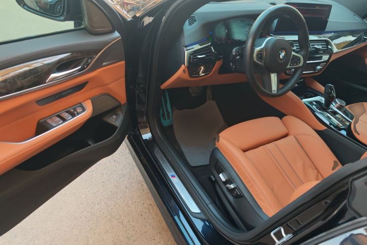 Used BMW 6 Series GT 2022 630i M Sport Package Interior 3