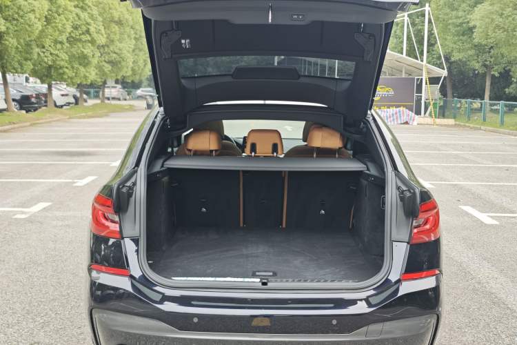 Used BMW 6 Series GT 2022 630i M Sport Package Interior 6