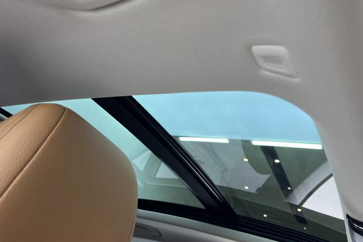 Used BMW 6 Series GT 2022 630i Luxury Design Package Interior 7