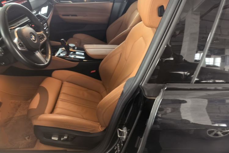 Used BMW 6 Series GT 2022 630i M Sport Package Left Front Seat