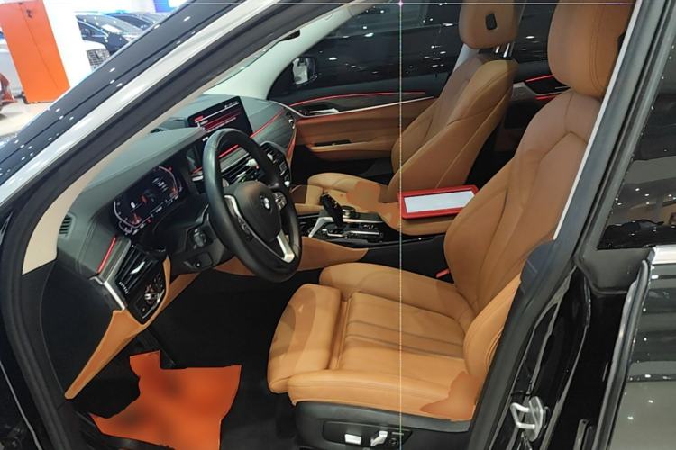 Used BMW 6 Series GT 2022 630i Luxury Design Package Left Front Seat