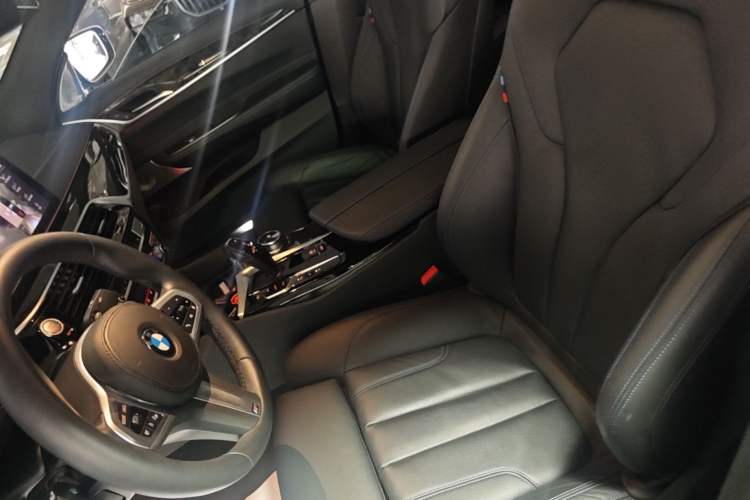 Used BMW 6 Series GT 2022 630i M Sport Package Left Front Seat