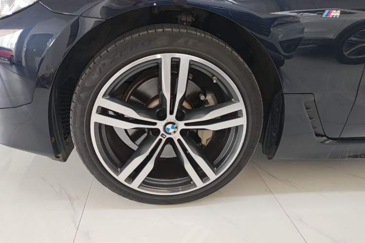 Used BMW 6 Series GT 2022 630i M Sport Package Left Front Wheel Hub