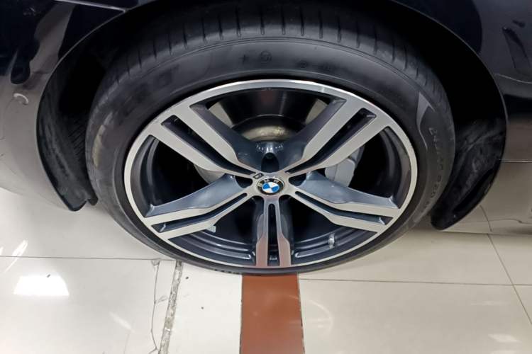 Used BMW 6 Series GT 2022 630i M Sport Package Left Front Wheel Hub