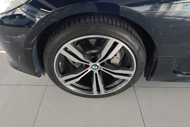 Used BMW 6 Series GT 2022 630i M Sport Package Left Front Wheel Hub