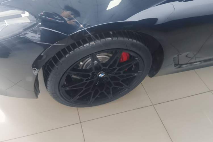 Used BMW 6 Series GT 2022 630i M Sport Package Left Front Wheel Hub