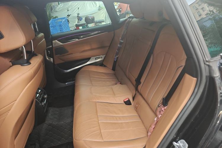 Used BMW 6 Series GT 2022 630i M Sport Package Left Rear Seat