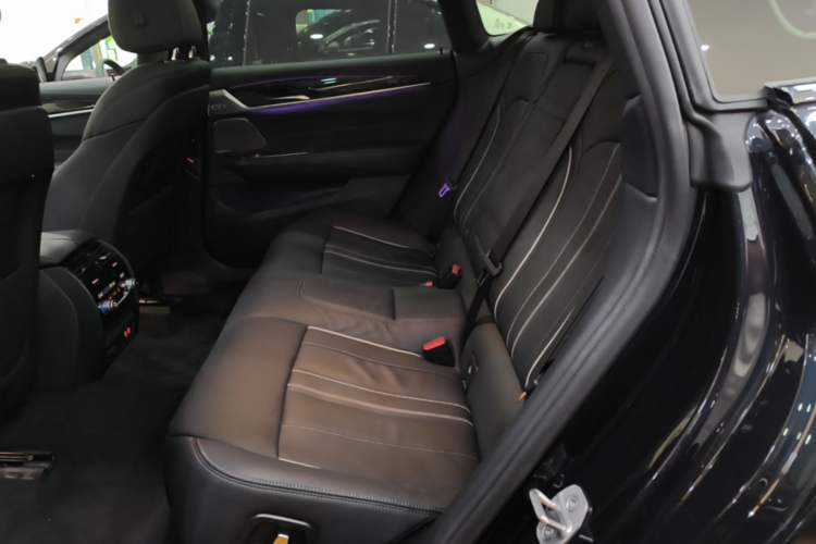 Used BMW 6 Series GT 2022 630i M Sport Package Left Rear Seat