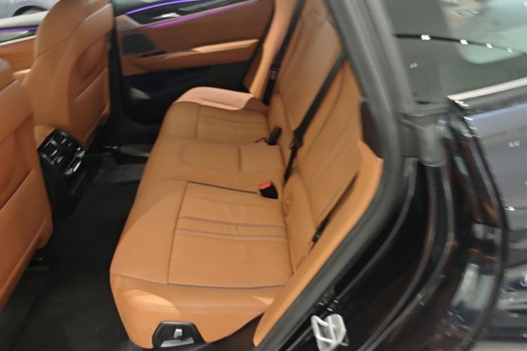 Used BMW 6 Series GT 2022 630i M Sport Package Left Rear Seat
