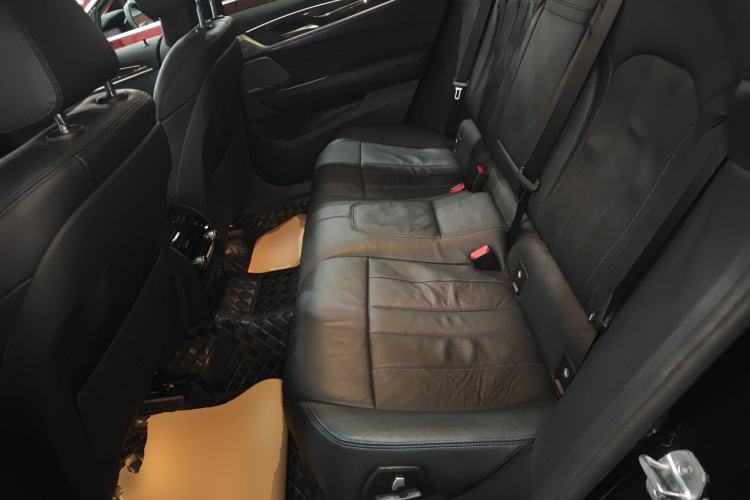 Used BMW 6 Series GT 2022 630i M Sport Package Left Rear Seat