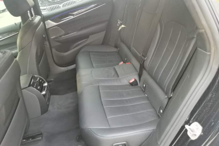 Used BMW 6 Series GT 2022 630i M Sport Package Left Rear Seat