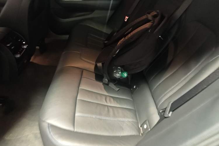 Used BMW 6 Series GT 2022 630i M Sport Package Left Rear Seat