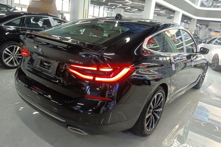 Used BMW 6 Series GT 2022 630i Luxury Design Package Rear Right 45 Deg