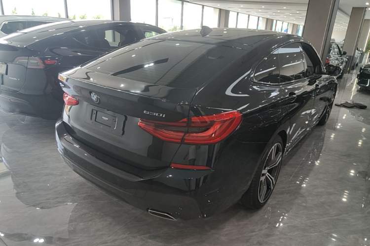 Used BMW 6 Series GT 2022 630i M Sport Package Rear Right 45 Deg