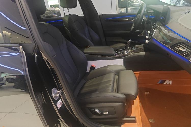 Used BMW 6 Series GT 2022 630i M Sport Package Right Front Seat
