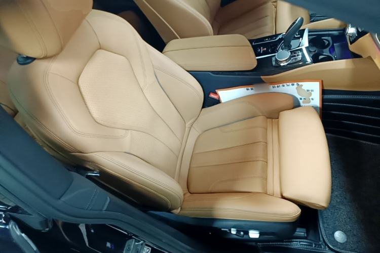 Used BMW 6 Series GT 2022 630i M Sport Package Right Front Seat