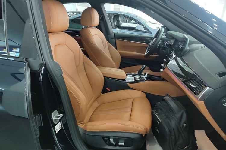 Used BMW 6 Series GT 2022 630i M Sport Package Right Front Seat