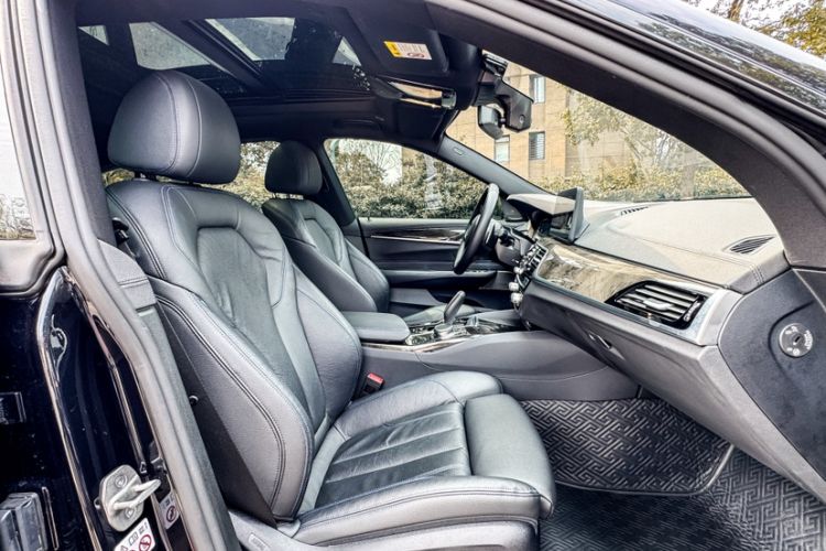 Used BMW 6 Series GT 2022 630i M Sport Package Right Front Seat