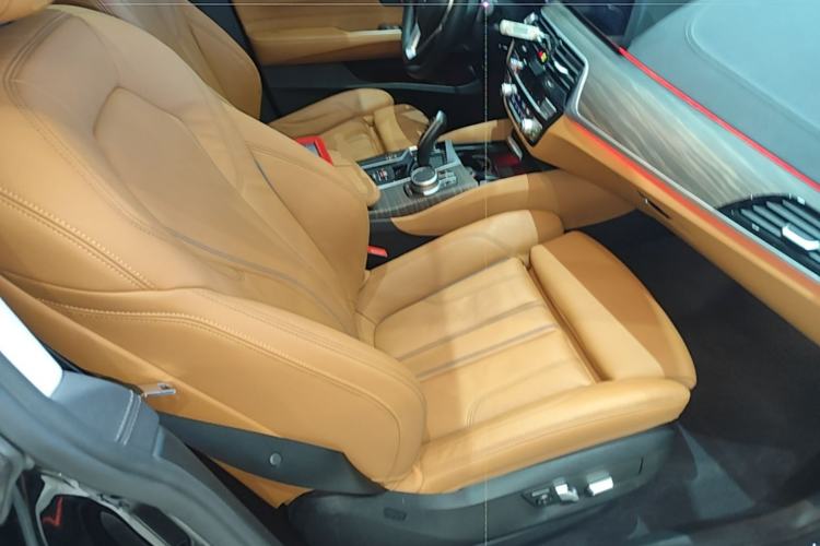 Used BMW 6 Series GT 2022 630i Luxury Design Package Right Front Seat