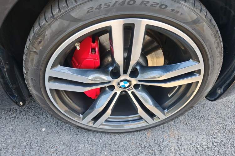 Used BMW 6 Series GT 2022 630i M Sport Package Right Front Wheel Hub