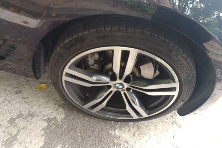 Used BMW 6 Series GT 2022 630i M Sport Package Right Front Wheel Hub