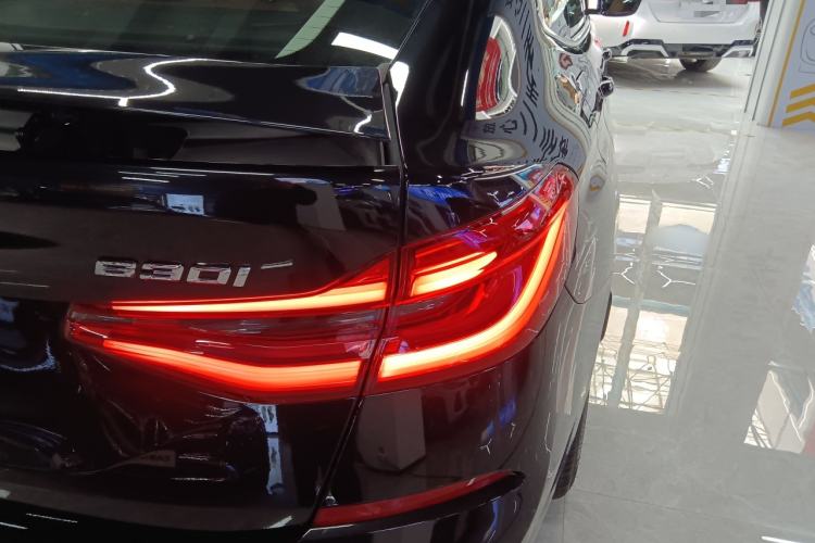 Used BMW 6 Series GT 2022 630i Luxury Design Package Right Rear Taillight