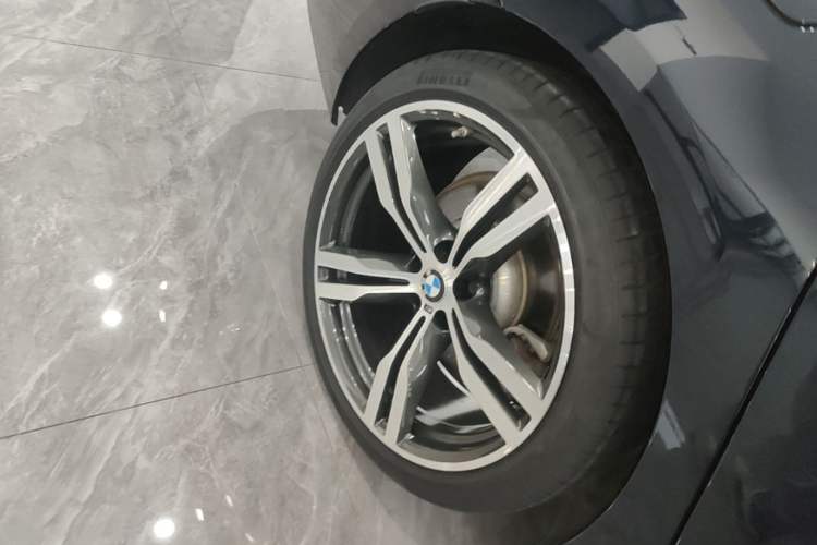 Used BMW 6 Series GT 2022 630i M Sport Package Right Rear Wheel Hub