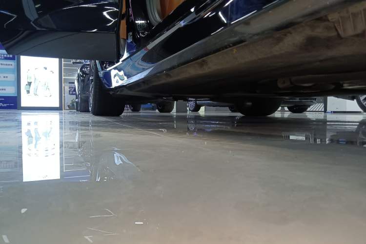 Used BMW 6 Series GT 2022 630i Luxury Design Package Right Side Sill