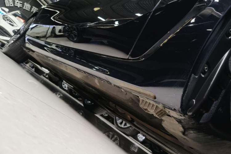 Used BMW 6 Series GT 2022 630i M Sport Package Right Side Sill