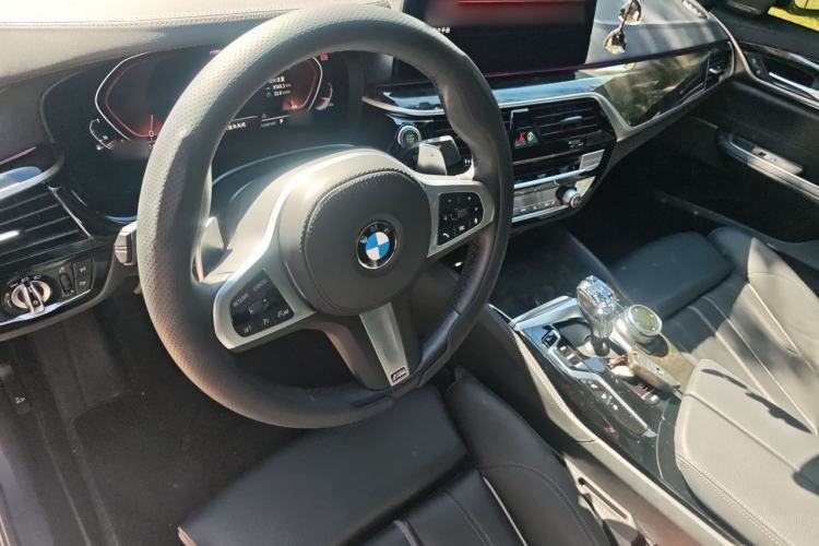 Used BMW 6 Series GT 2022 630i M Sport Package Steering Wheel