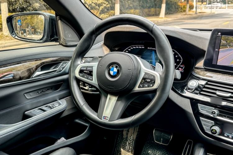 Used BMW 6 Series GT 2022 630i M Sport Package Steering Wheel