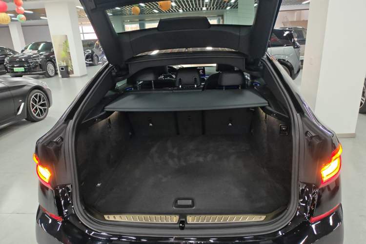 Used BMW 6 Series GT 2022 630i M Sport Package Trunk