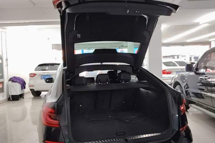 Used BMW 6 Series GT 2022 630i M Sport Package Trunk