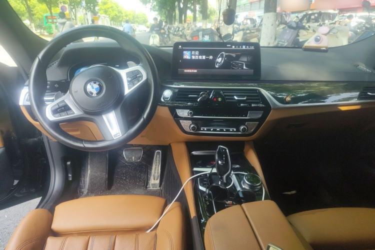 Used BMW 6 Series GT 2022 630i M Sport Package Center Console
