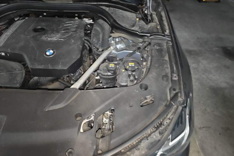 Used BMW 6 Series GT 2022 630i Luxury Design Package Engine Bay Left