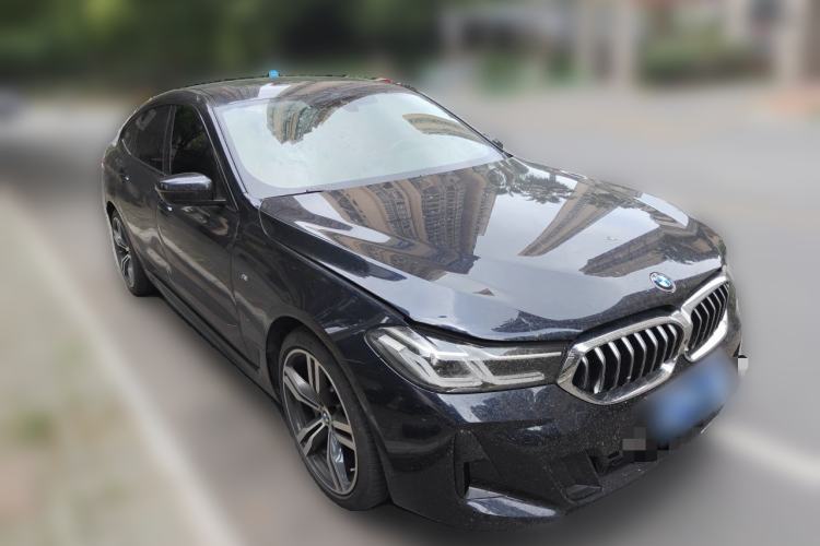 Used BMW 6 Series GT 2022 630i M Sport Package Front Right 45 Deg