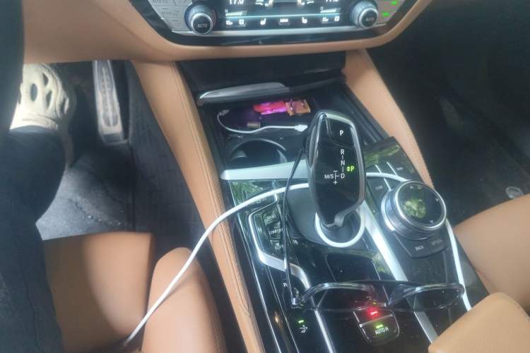 Used BMW 6 Series GT 2022 630i M Sport Package Gear Lever