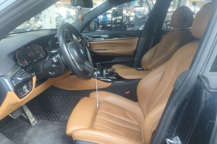 Used BMW 6 Series GT 2022 630i M Sport Package Left Front Seat