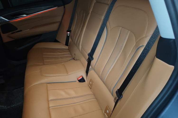Used BMW 6 Series GT 2022 630i Luxury Design Package Left Rear Seat